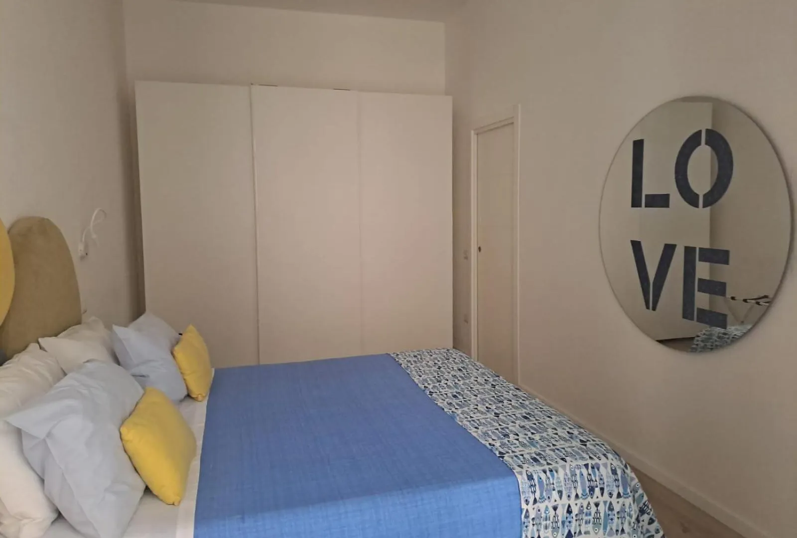 Apartment Le Dimore Dell'Artista Naples Italy